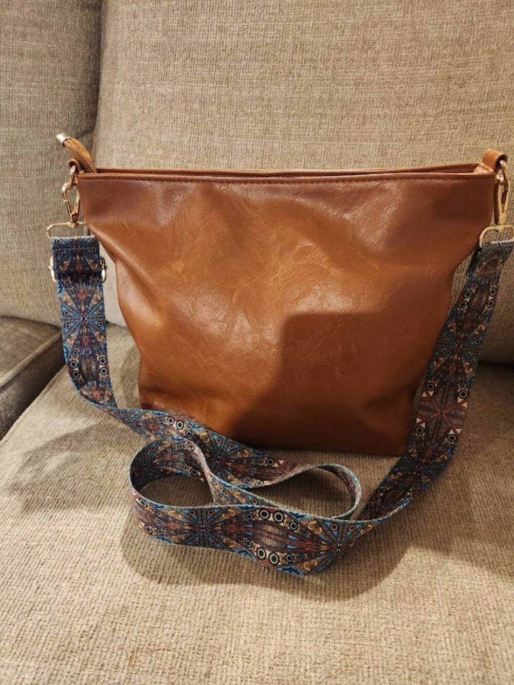 another 70 pocketbook - Picture 2 of 2
